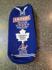 Maple leafs vodka cozy