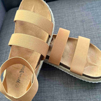 New Women’s Casual Sandals 