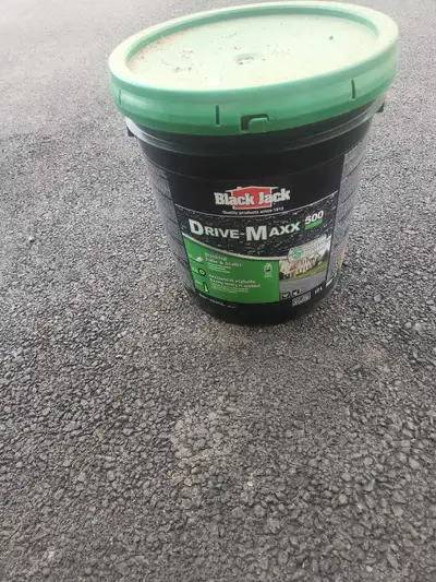 10 cans of driveway sealer max 500