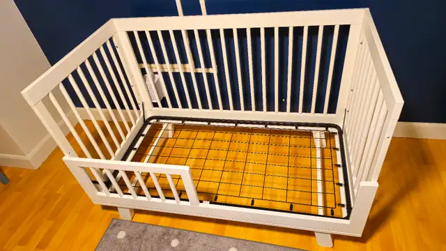 Babyletto Hudson 3-in-1 Crib w/ Toddler Bed Conversion Kit $320