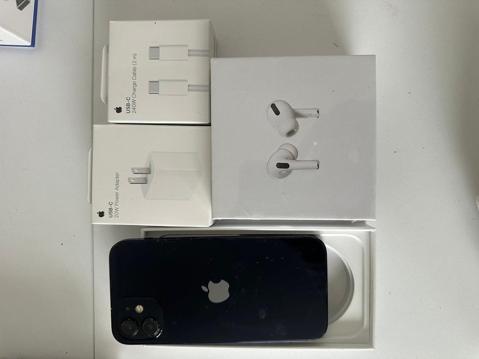 iPhone 12__ 128GB 88% Batt Health | Cell Phones | Mississauga / Peel ...