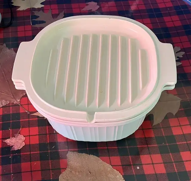 Vintage Rubbermaid Microwave Cookware/Steamer Set542524469664163843