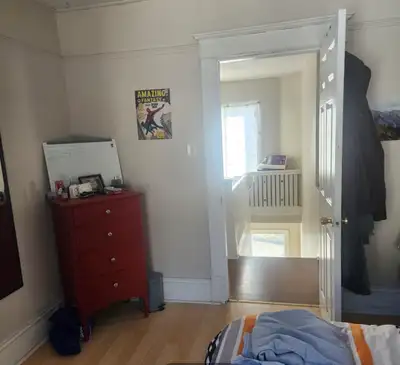 Bright, spacious, furnished house with rooms available 4 individual rooms, or get a group of friends...