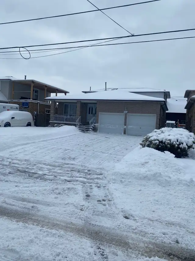 Snow Removal64385359303170122