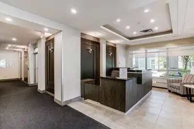 CONDO Studio short og long term 1 block to subway Yonge-Sheppard
