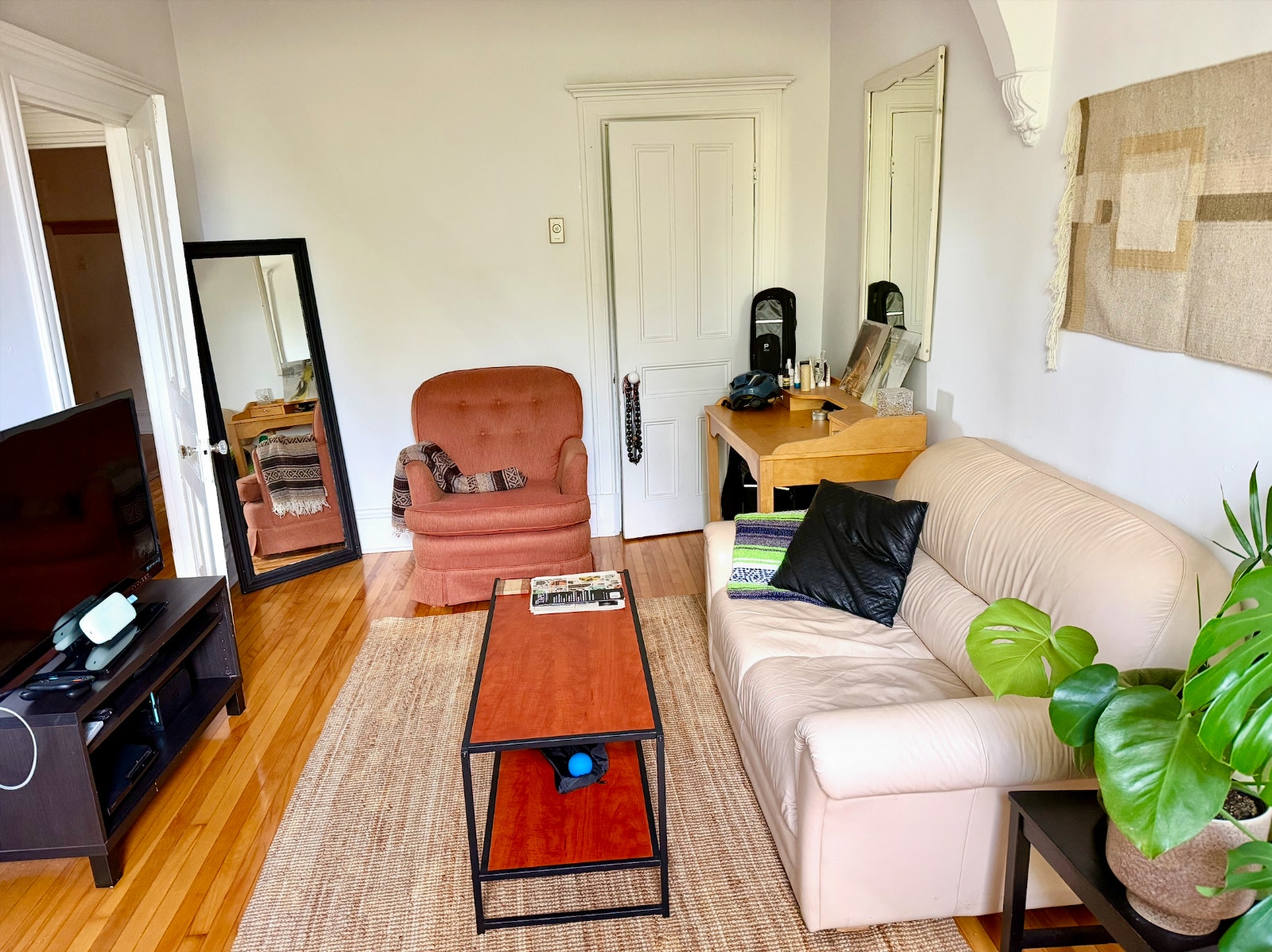 LEASE ASSIGNMENT — Beautiful 4-bedroom upper duplex in Villeray — photo 2