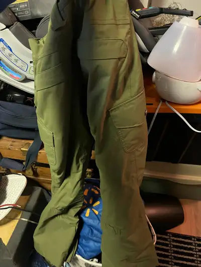 Burton women’s snowboard pants, View more