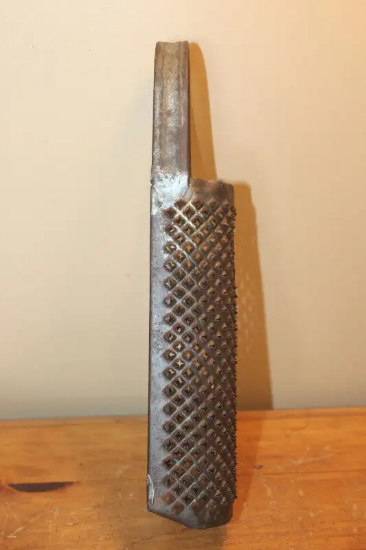 Old Primitive Tin Kitchen Grater in Arts & Collectibles in London - Image 5