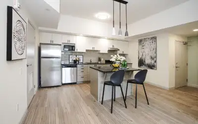 Looking for a student to sublet my room from May–August 2026. Perfect location for both UW (8 mins)...
