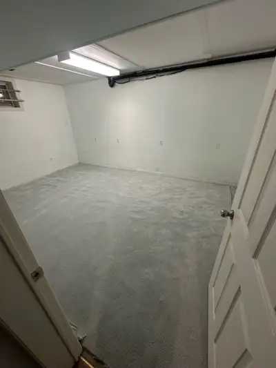 Room for rent in Lindsay Inside the basement shared with two girls. All utilities included. please c...