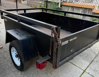 This Nando Trailer is a reliable, heavy-duty solution for all your hauling needs, featuring a sturdy...