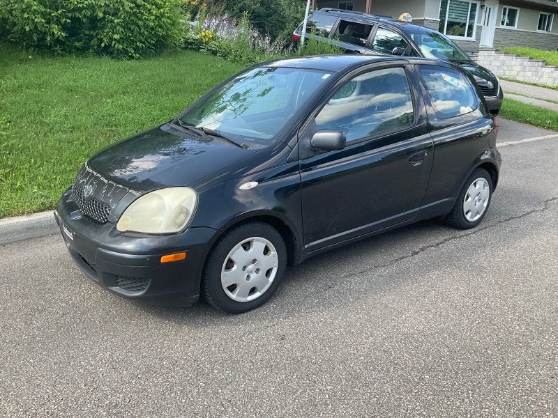 Toyota echo 2004 4 pneus été 4 hivers 2950 Autos et camions Ville