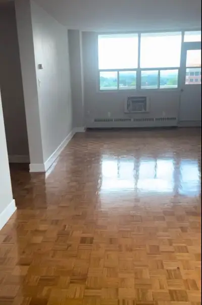 For a private room the rent is $1150 For shared room: $550 Room available from December 1st Ideal fo...