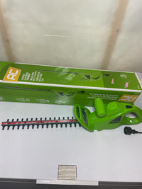 GreenWorks 22102 2.7 Amp 18-Inch Corded Hedge Trimmer