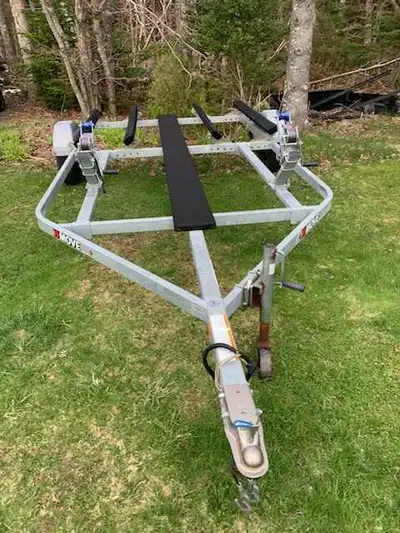 It's a Move 2 seadoo trailer with center board added which makes a big difference for boarding, have...