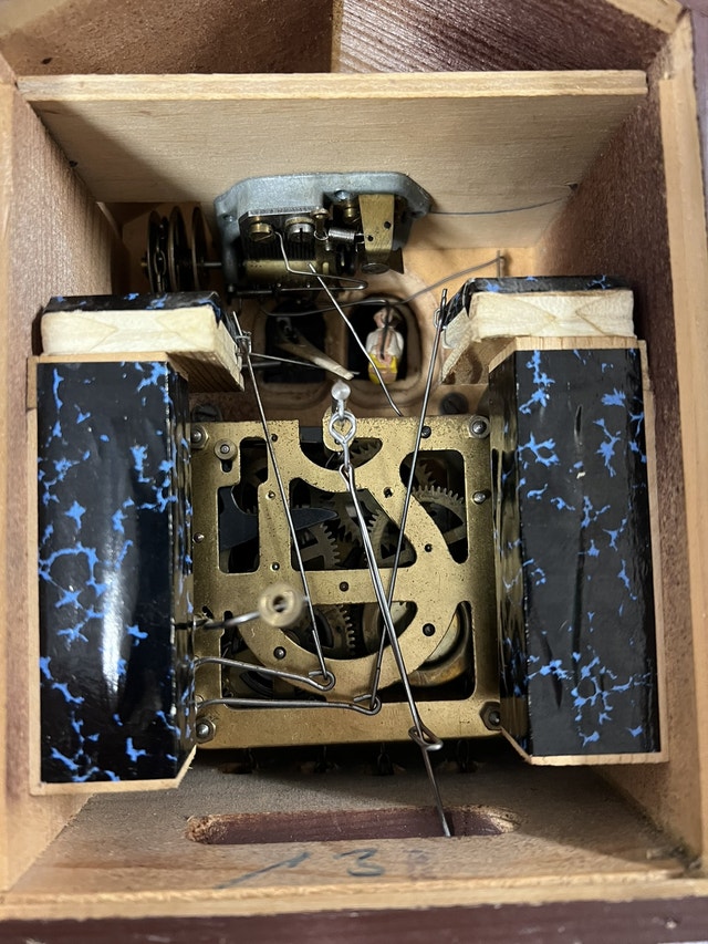 Antique cuckoo clock for sale Arts & Collectibles Oshawa / Durham Region Kijiji