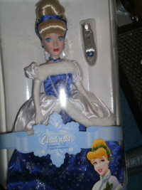 Disney Princess Cinderella Porcelain Doll-Brand New