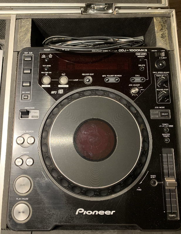 DJ Equipment - Pioneer CDJ mk3 1000, DJM 600, Odyssey Road Case dans Équipement pour DJ et sonorisation  à Ville de Montréal - Image 4