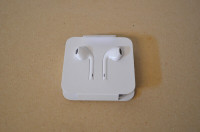 New Apple Lightning EarPods Headphones Original Earbud iPhone