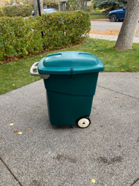Large Rolling Garbage / Compost Bin