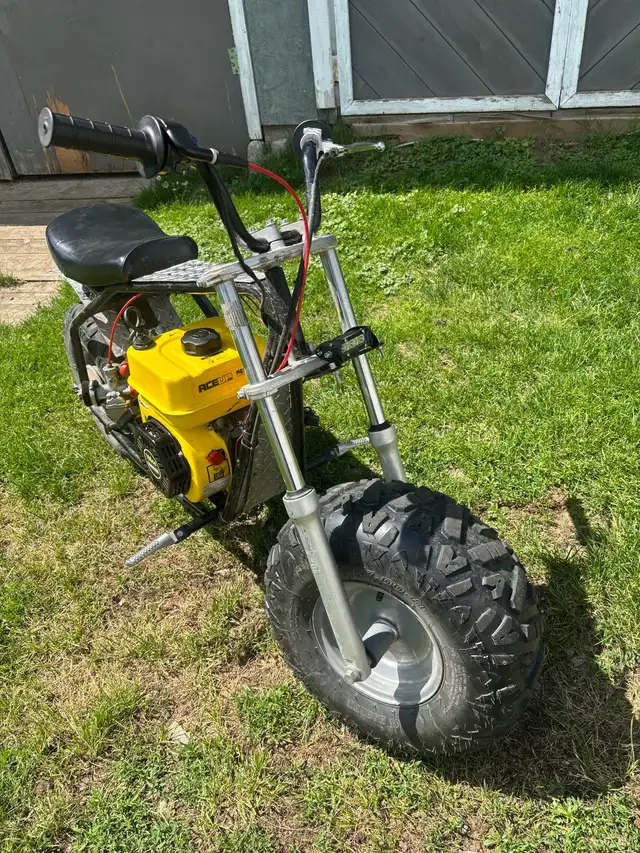 Coleman CT200U-EX Mini Bike in Scooters & Pocket Bikes in Renfrew - Image 3