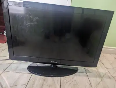 Samsung TV (used), View more
