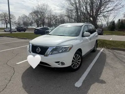 Selling our 2013 Nissan Pathfinder – a reliable and spacious 7-seater SUV with AWD, perfect for fami...