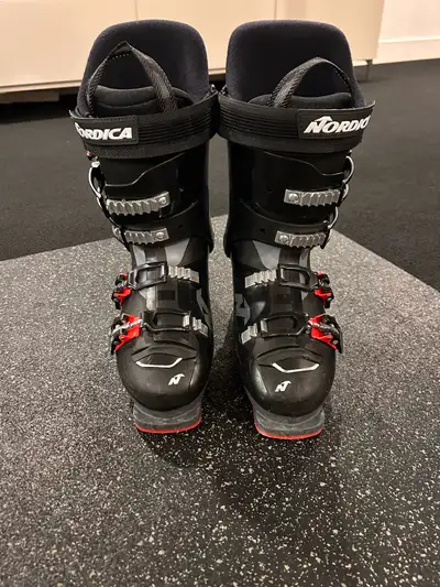 Bottes de ski Nordica sport Machine  90, View more