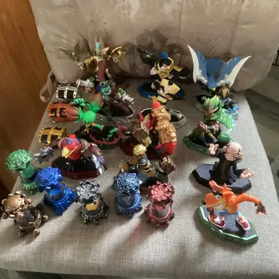 Imaginators Skylanders Sensei Creation Crystals Chests. From a smoke free home, we can ship at buyer...