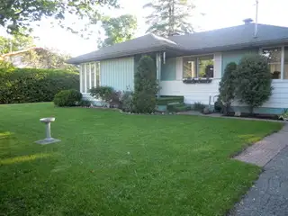 Maison à louer à Oka 1750$/mois