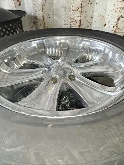 4 20 inch Boss rims 6x139.7 starting to get a little corroded but useable