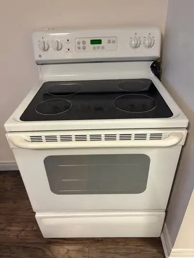 GE Glasstop electric 30” range, View more