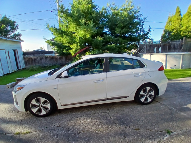 Hyundai ioniq 2017 VE dans Autos et camions  à Saguenay