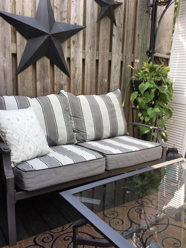 Patio Set in Patio & Garden Furniture in London - Image 2