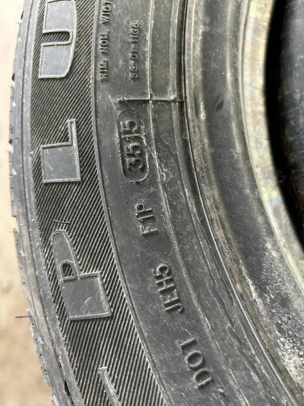 Volkswagen Tiguan 5*112mm 57.1mm with Imperial 215/60/17 winter in Tires & Rims in City of Toronto - Image 6