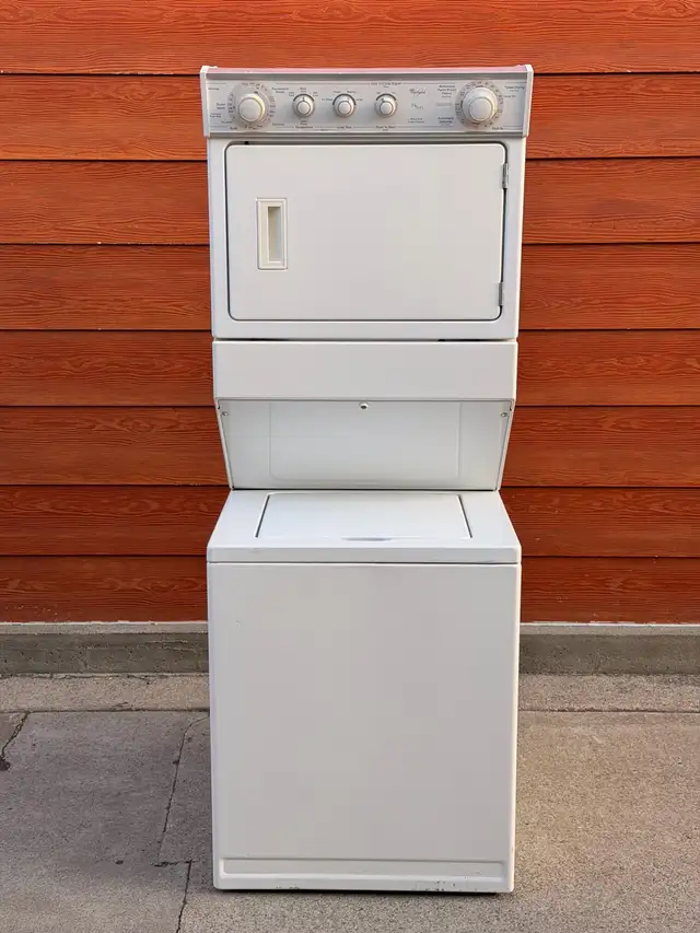Whirlpool Laundry Center (Washer & Dryer Combo) 27” in Washers & Dryers in Mississauga / Peel Region - Image 3