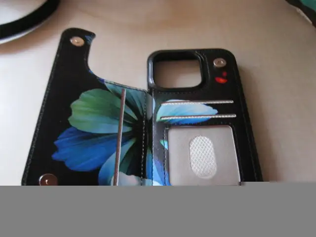 Brand new cases for iPhone 14 Pro $5.00 or less in Cell Phones in North Bay - Image 10
