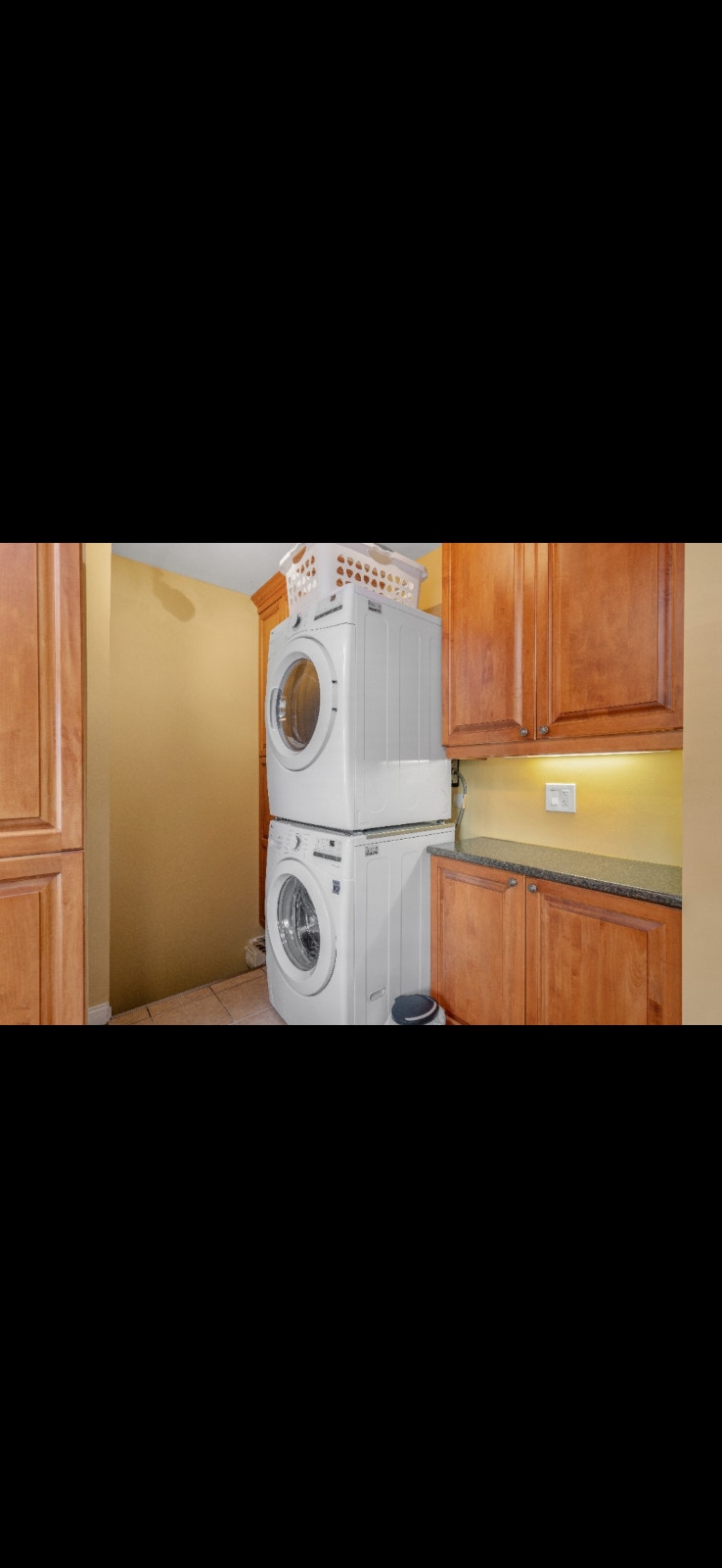 Fully furnished 3 bed 2 bath 2400 sqft home for rent 5