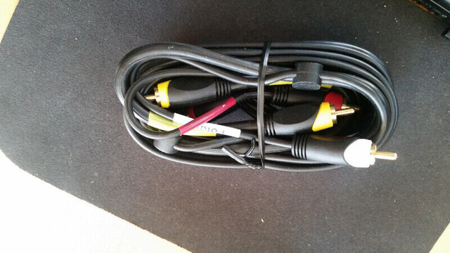 Audio/Video Composite Cable (Yellow/Red/White) 6 ft (New) in General Electronics in City of Halifax - Image 3