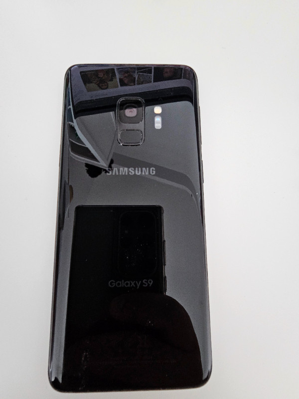 Samsung Galaxy S9 in excellent condition for sale dans Téléphones cellulaires  à Ouest de l’Île