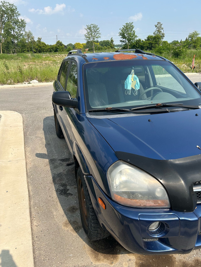 2009 Hyundai Tucson in Cars & Trucks in Sarnia - Image 2