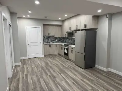 2 spacious rooms for rent in Southeast Calgary. $750/mo