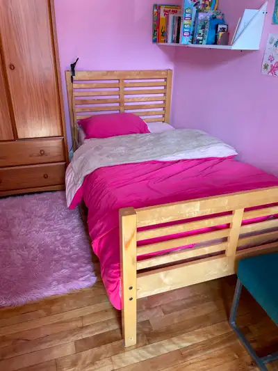 Lit simple en érable, View more