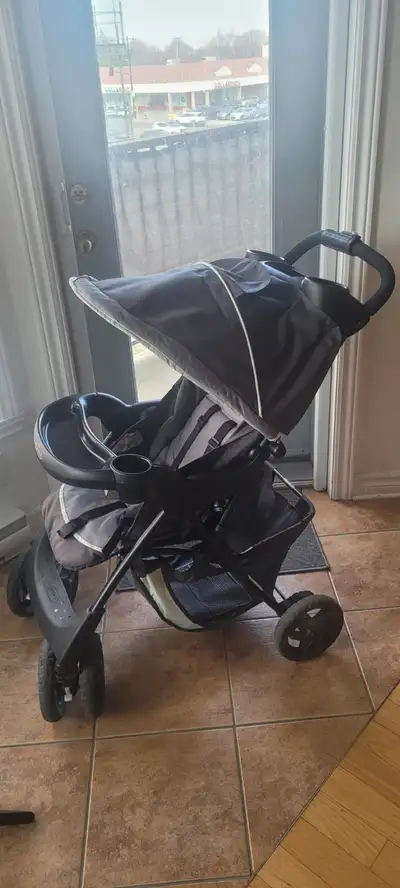Poussette Graco + Coquille (Travel System) – Utilisée 1 an seule, View more