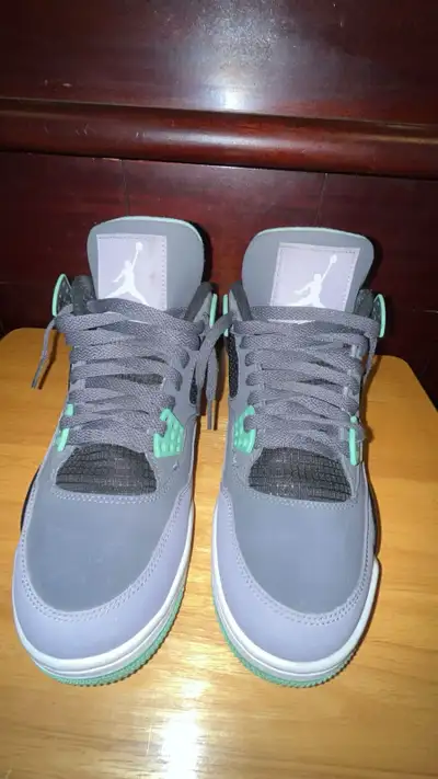 Jordan retro 4 green glow, View more