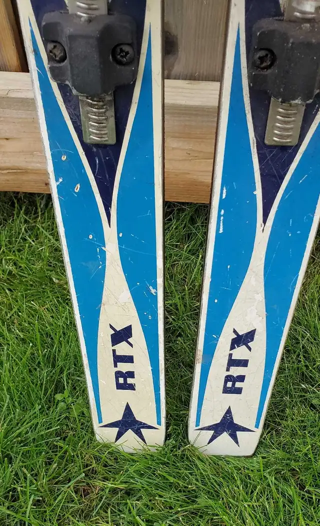 Vintage Kneissl Downhill Skis with Rossignol Poles in Ski in Oshawa / Durham Region - Image 6