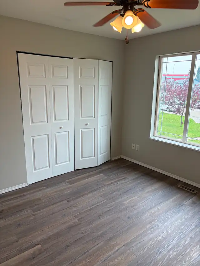 Rent-to-Own this half Duplex on a Pie-Shaped Lot in Long Term Rentals in Grande Prairie - Image 9