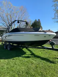 Chaparral 21 H20 with wakeboard tower