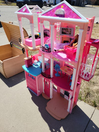 Barbie Dream Home