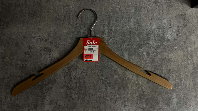 16" TOP NATURAL HANGER 100PCS in Other in City of Toronto